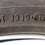 Come si legge il DOT delle gomme: guida per principianti